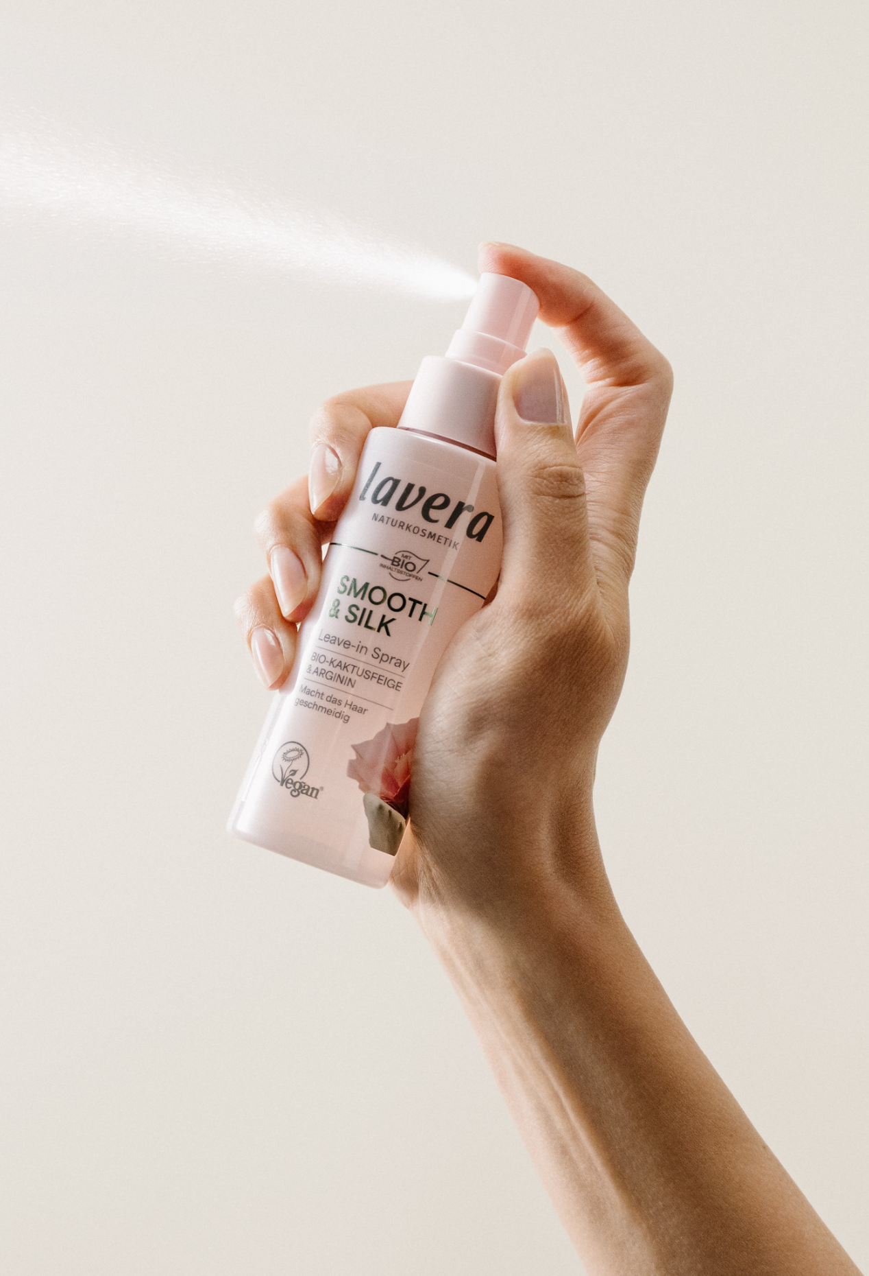 lavera Leave In Spray Smooth & Silk during application