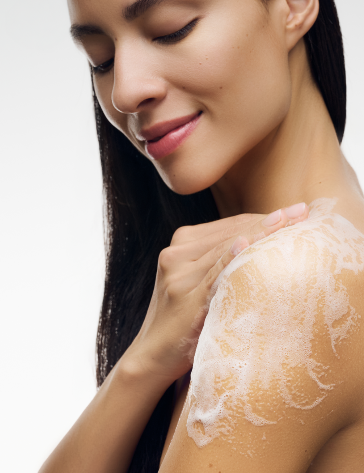 lavera Body Wash Refresh Me during application