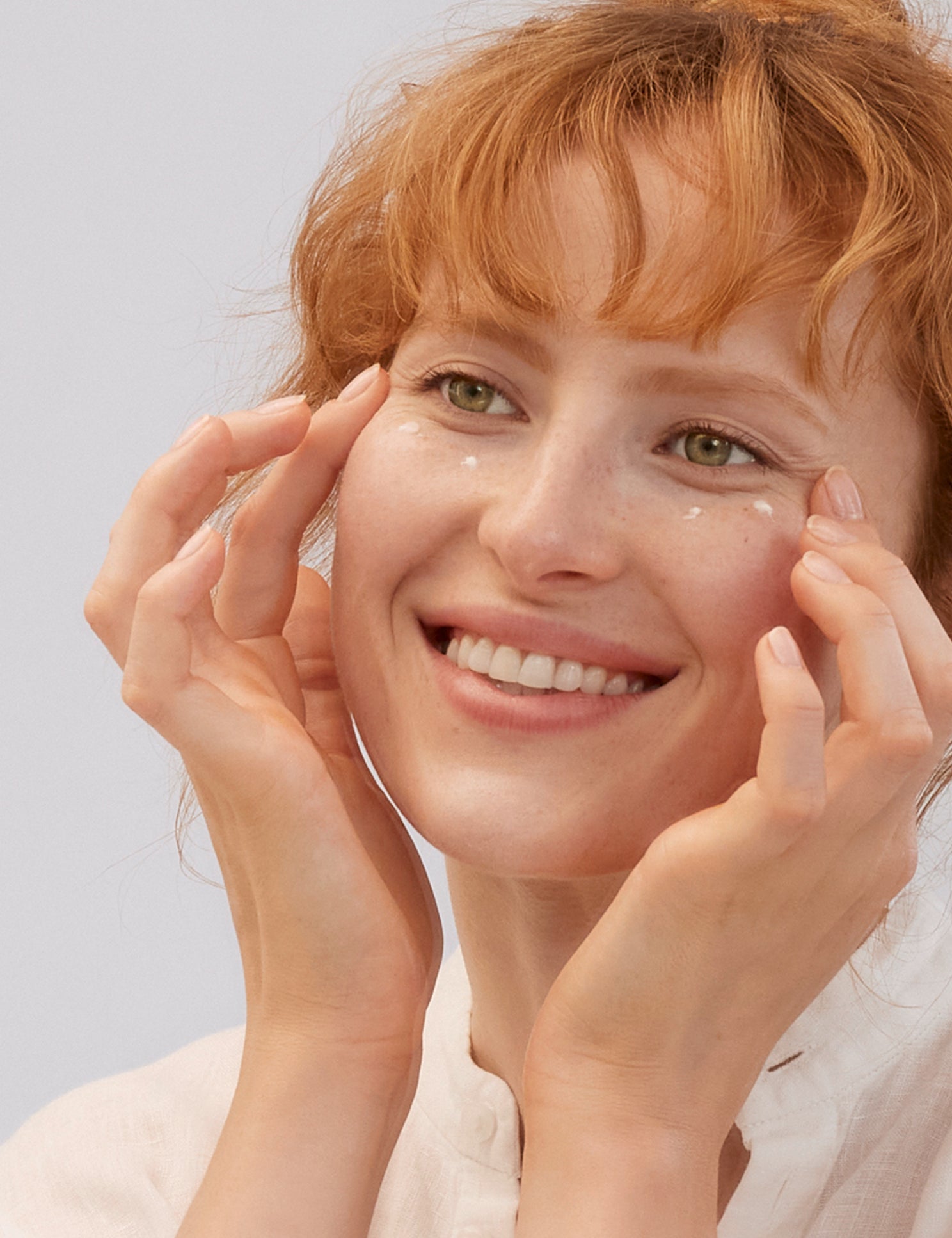 lavera Re-Energizing Sleeping Eye Cream during application