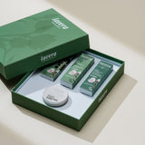 lavera Skin Longevity Routine Complete Set in der Anwendung