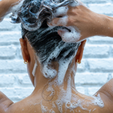 lavera Shampoo basis sensitive Hydrate & Care during application