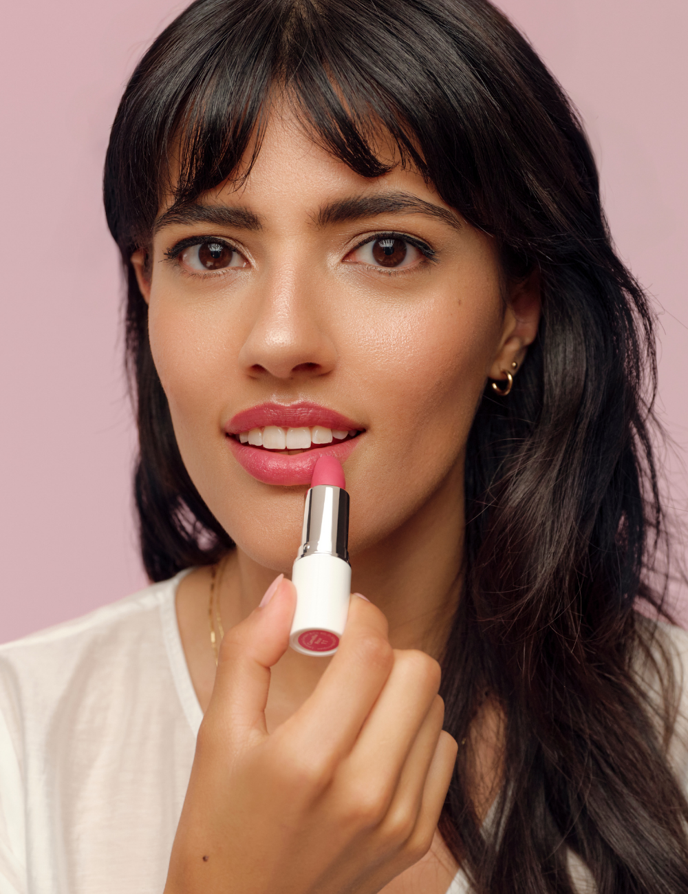 lavera Cream Glow Lipstick -Wild Rose 09- during application