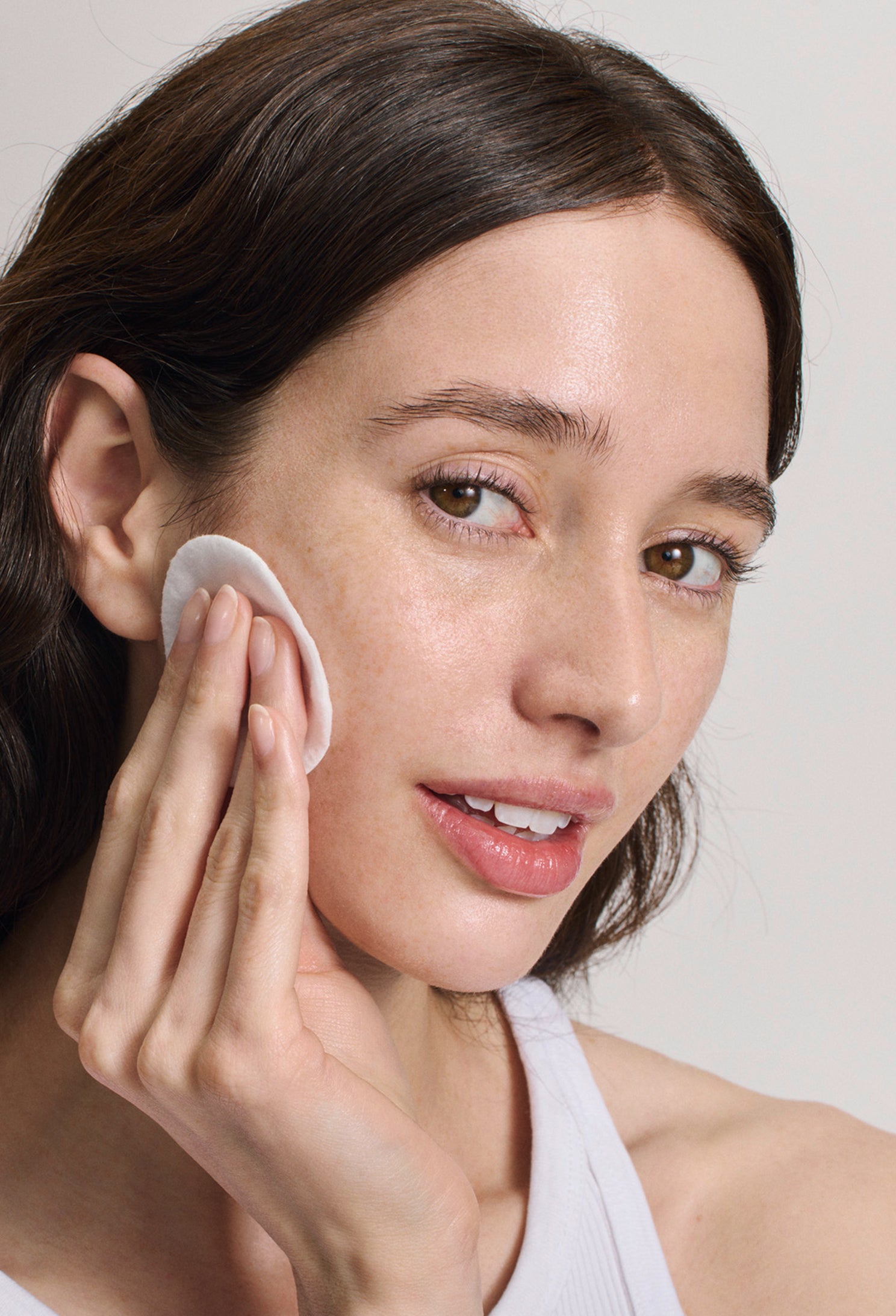 lavera Glow By Nature Liquid Illuminating Refiner during application