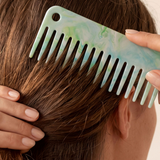 lavera Sectioning Comb – Ocean Breeze during application