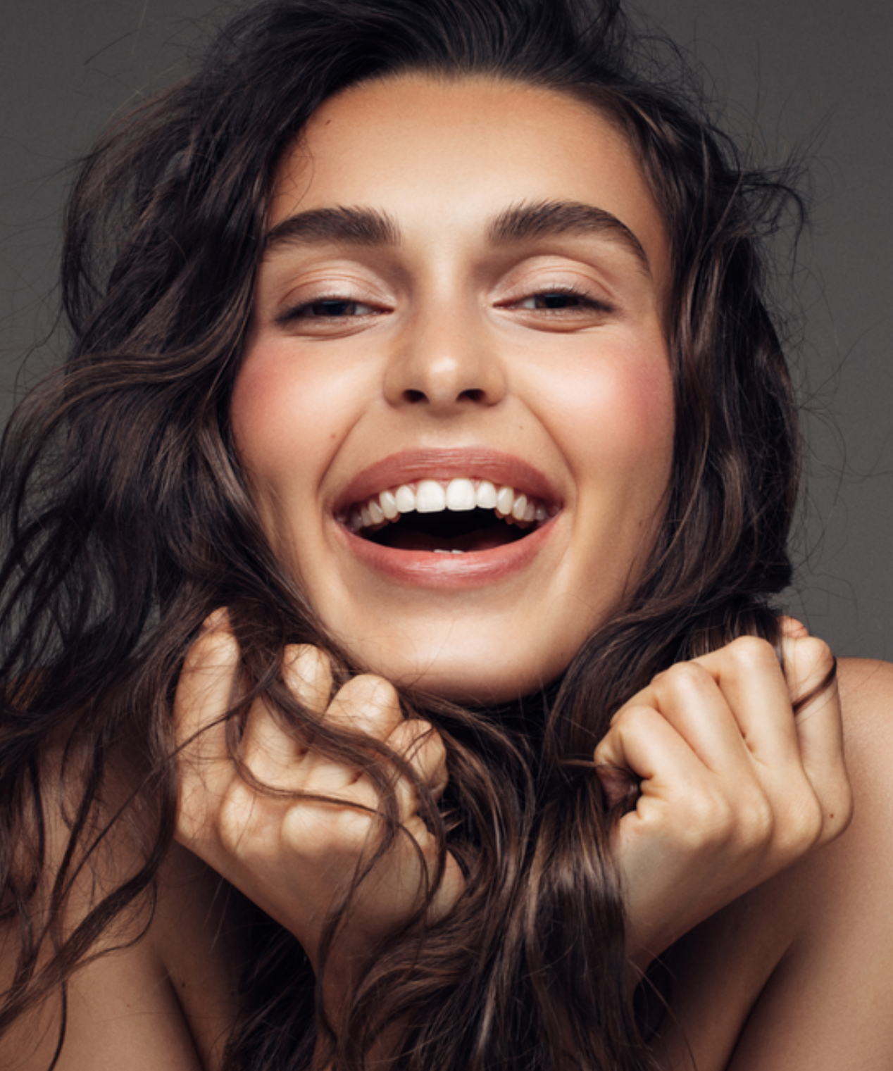 lavera Shampoo Volume & Lift during application
