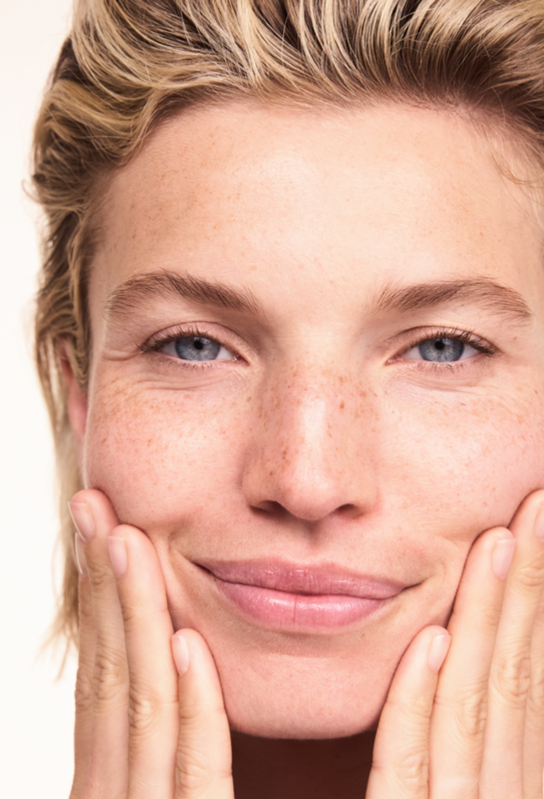 basis sensitive Cleansing Milk