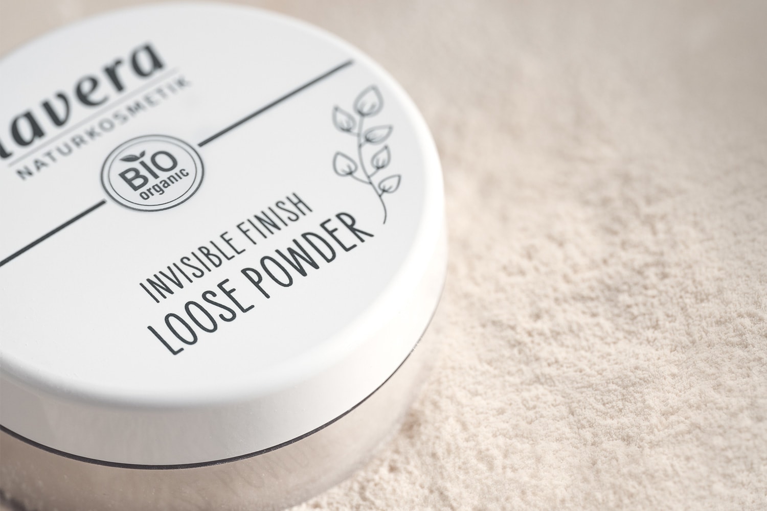 lavera-Invisible-Finish-Loose-Powder